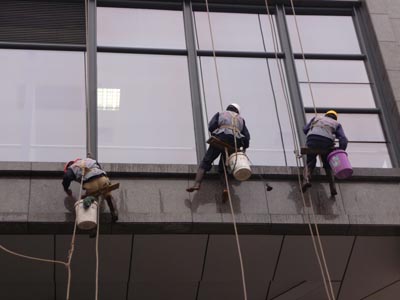 高空清洗作業